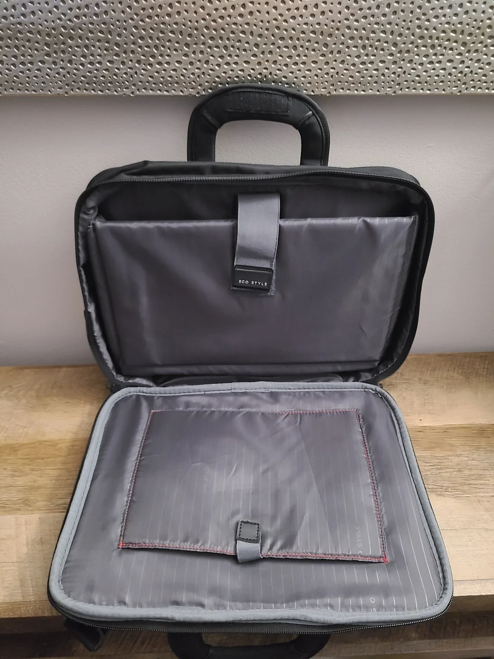 🌟NWOT🌟 ECO STYLE Tech Pro Top Load Checkpoint Friendly Case, Black Laptop Bag